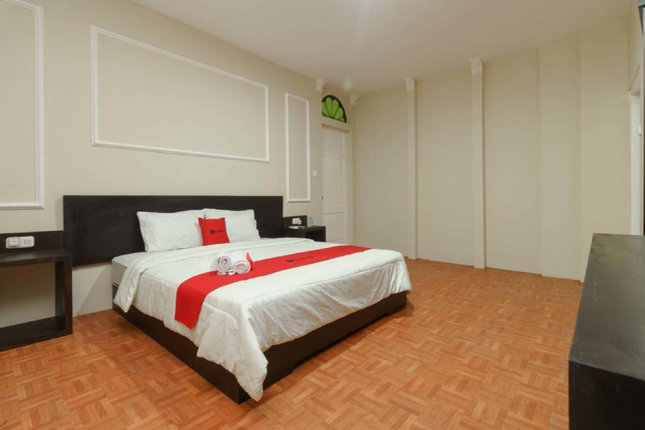 Reddoorz Syariah Near Suzuya Mall Banda Aceh 2 Geutieue Extérieur photo