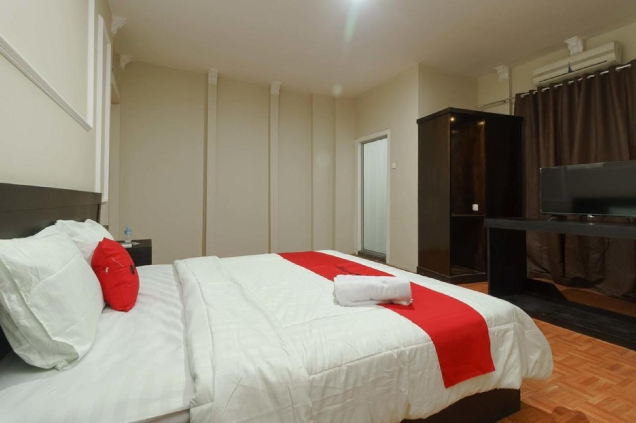 Reddoorz Syariah Near Suzuya Mall Banda Aceh 2 Geutieue Extérieur photo