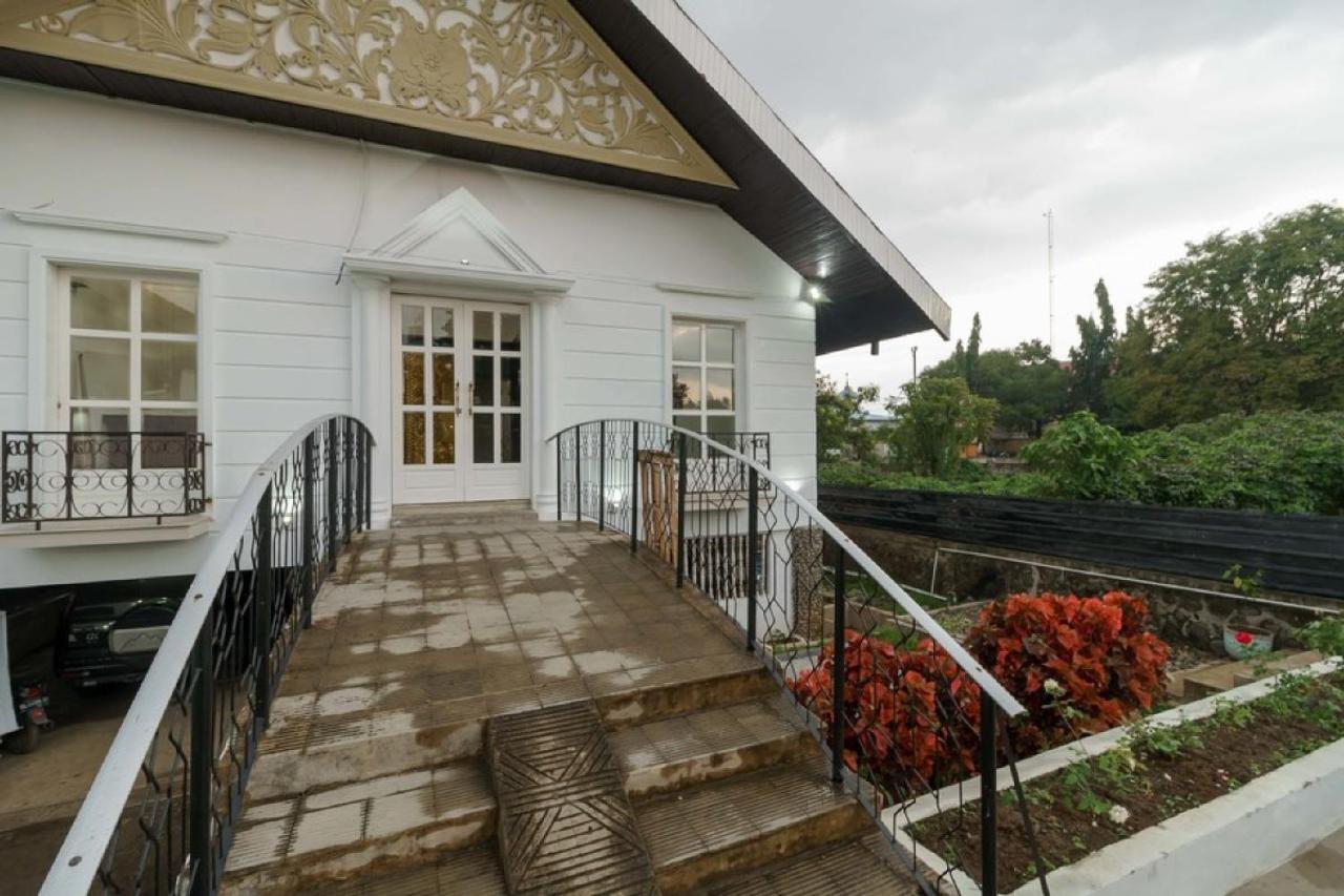 Reddoorz Syariah Near Suzuya Mall Banda Aceh 2 Geutieue Extérieur photo